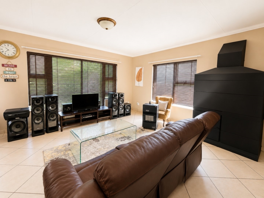4 Bedroom Property for Sale in Lilyvale Free State